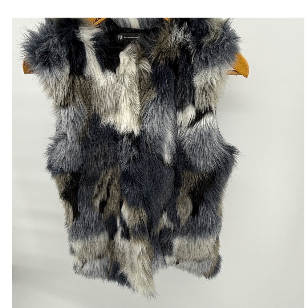 Gorgeous INC International Concepts Faux Fur Vest Sleeveless Gray White Blue S/M